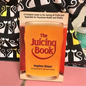 4/$10!!The Juicing book